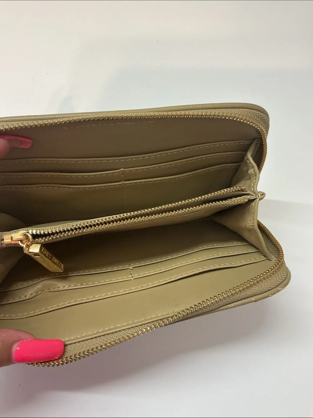 Tory Burch Leopard Print Zip Around Continental Wallet Gold Medallion Logo